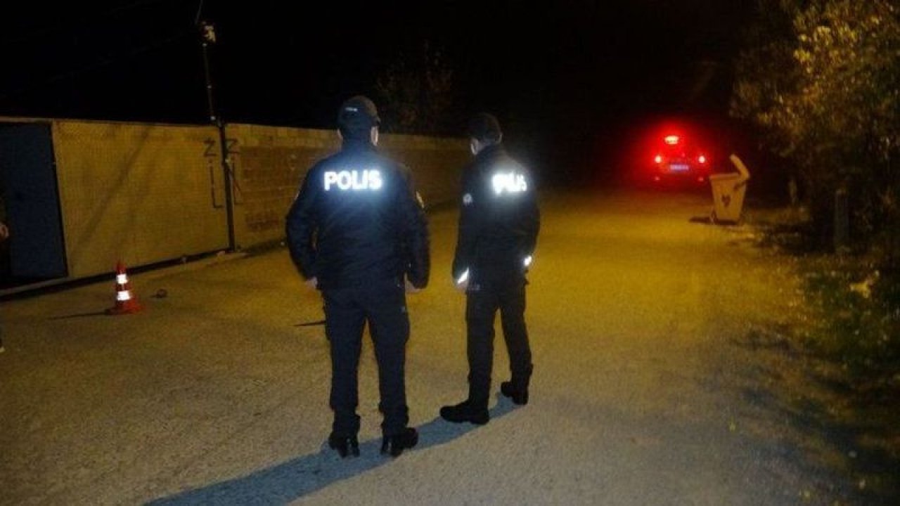 Tartıştığı ev arkadaşını bıçaklayarak öldürdü