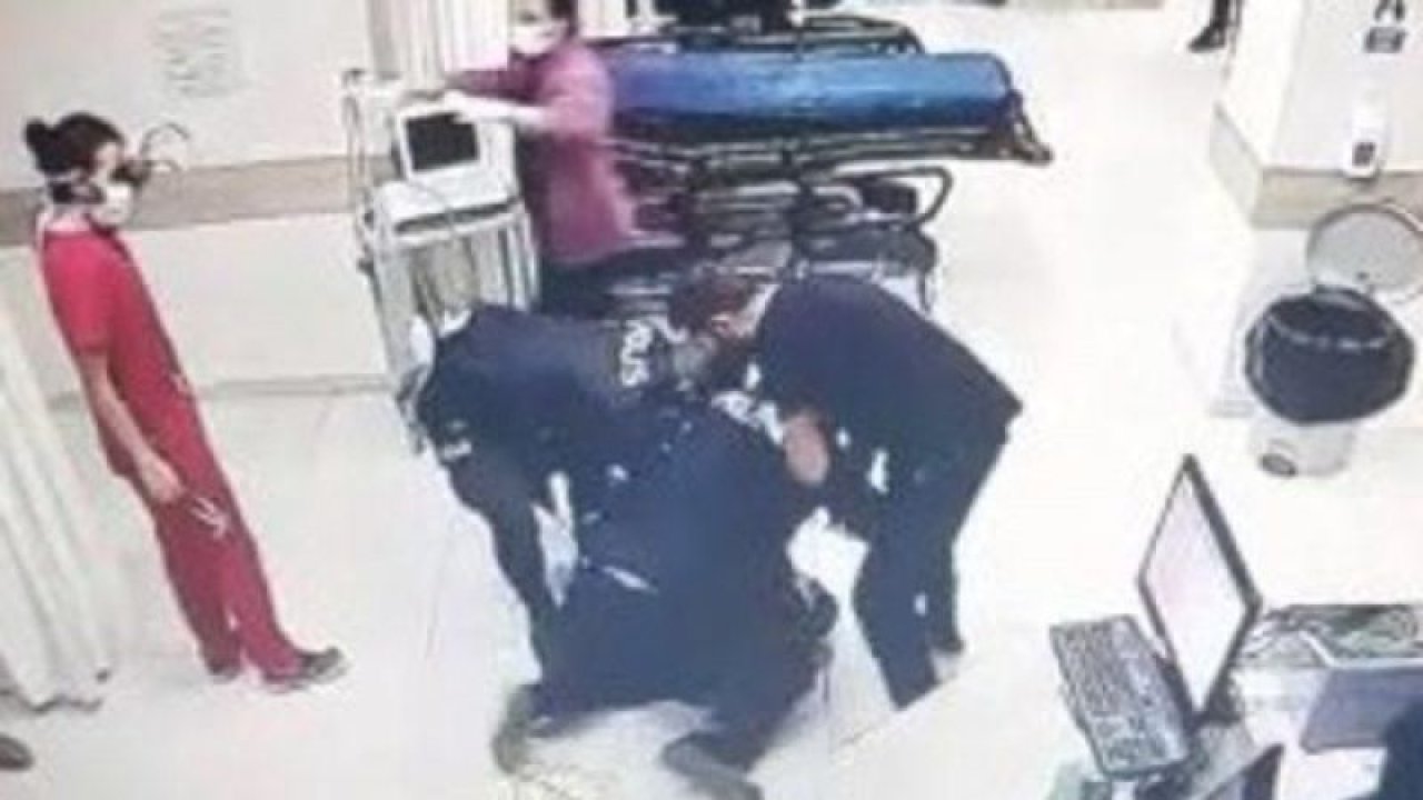 Alkollü geldiği hastanede doktora kafa atıp kaşını yardı! Saldırı anı kameralara böyle yansıdı