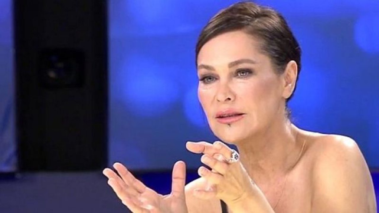 Hülya Avşar’dan ‘simit’ polemiğine cevap: Hiçbirinizi takmıyorum