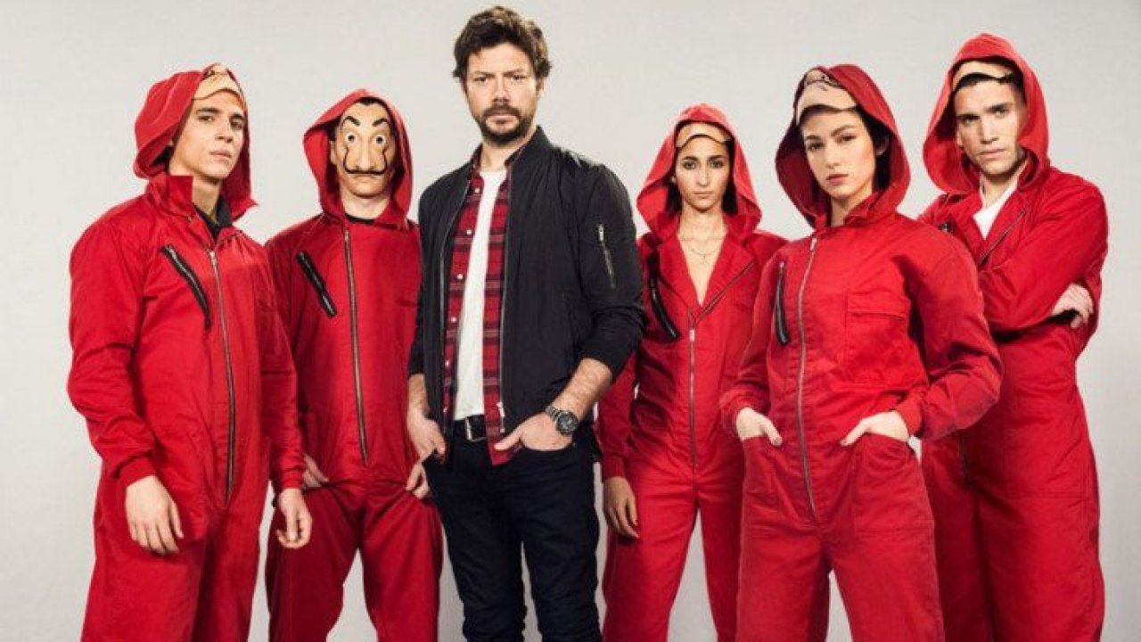 ‘La Casa de Papel bitiyor’ diye üzülmeyin, sürpriz yolda! O karakterin dizisi geliyor