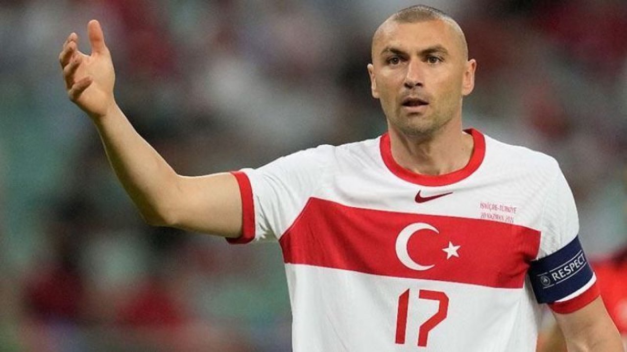 Burak Yılmaz’ın futbolu bırakacağı takım belli oldu
