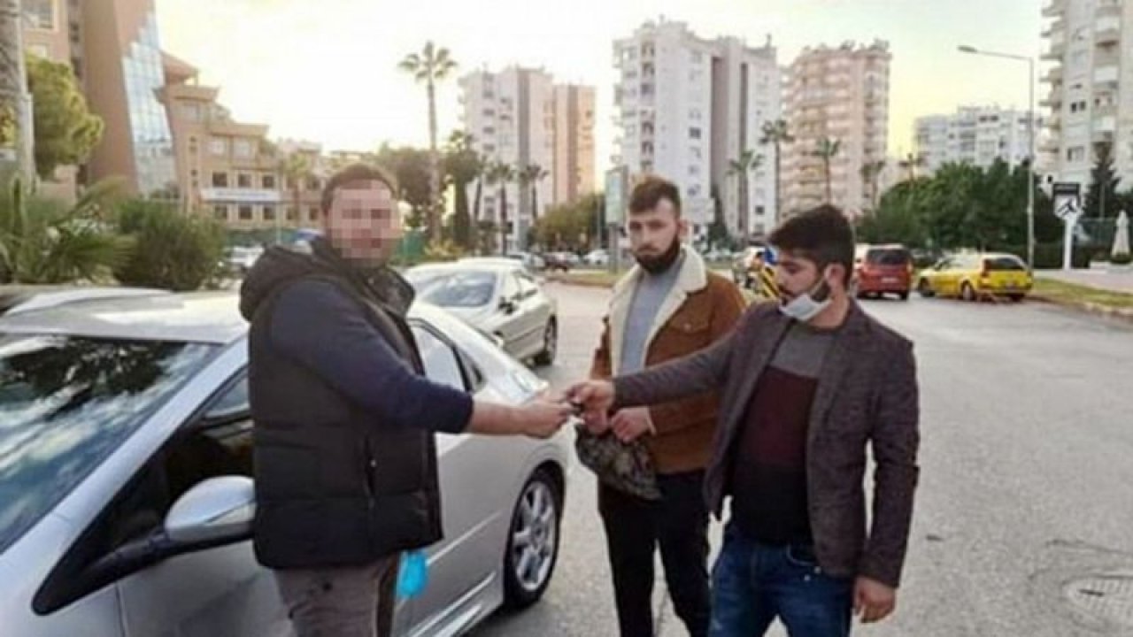 Kendisine benzeyen kişiyi öldürüp otomobilini sattı