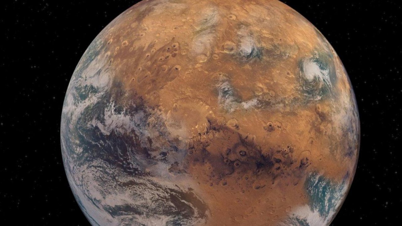 Çin, Kızıl Gezegen Mars’tan fotoğraf paylaştı!