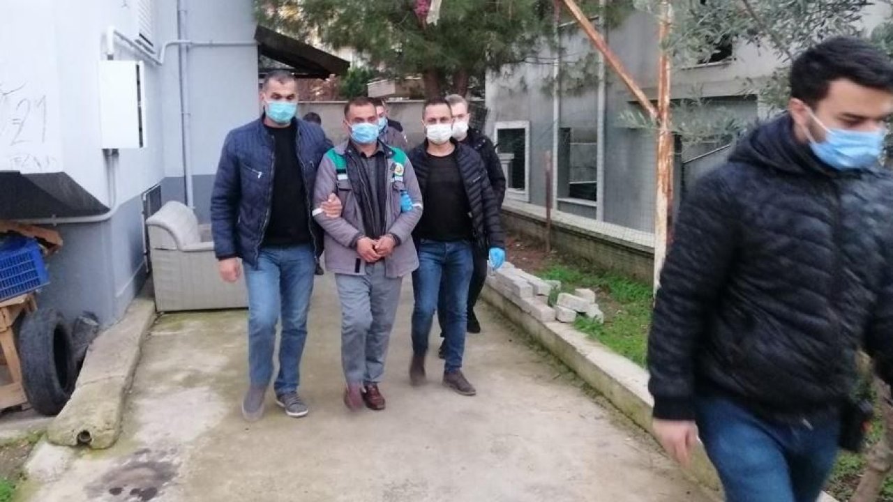 Kadın kılığına girdi, komşusunun başına çekiçle vurdu