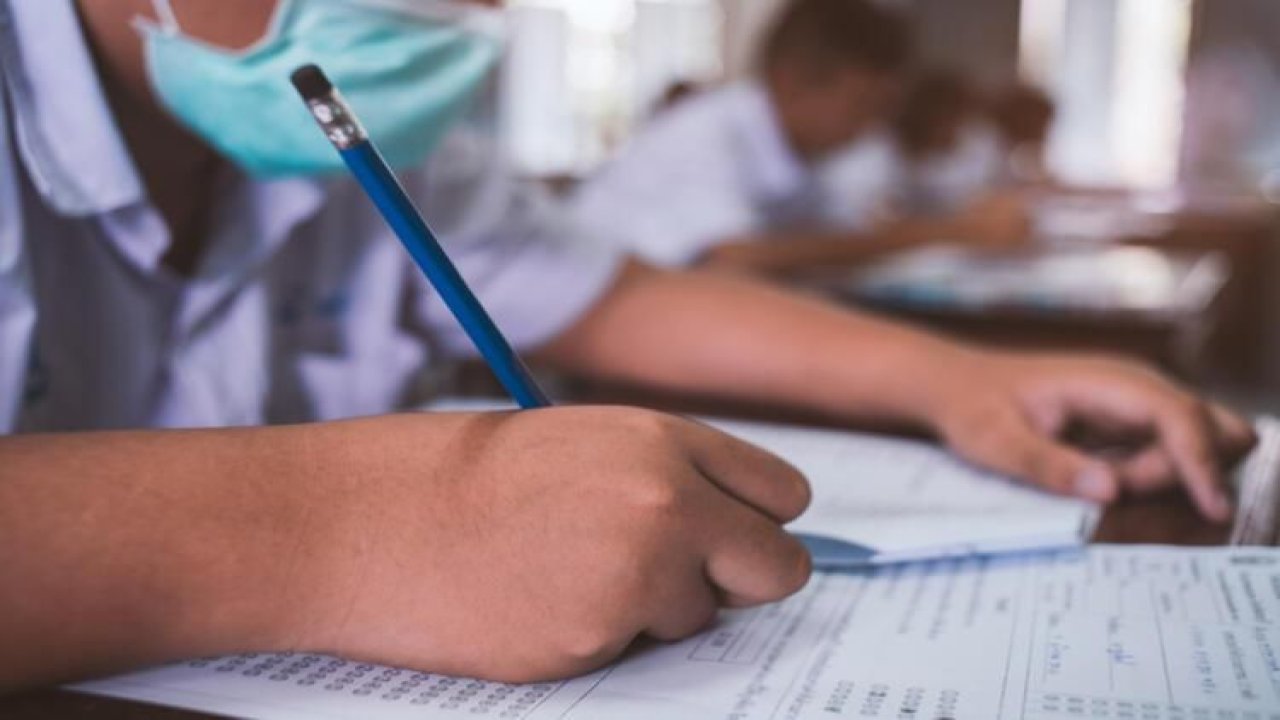 Okullar ne zaman yarıyıl tatiline girecek? Sömestr tatili ne zaman?