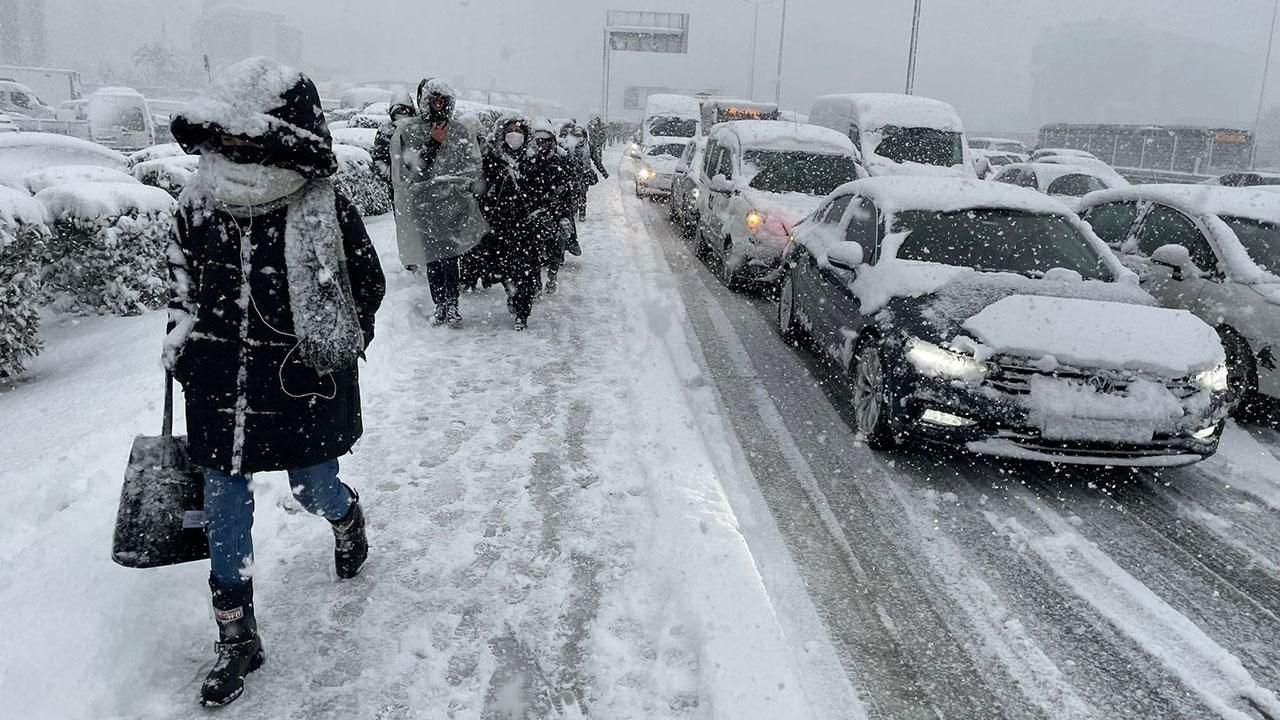 İstanbul’da ikinci dalga kar yağışı için tarih verildi! Vatandaşı korku sardı