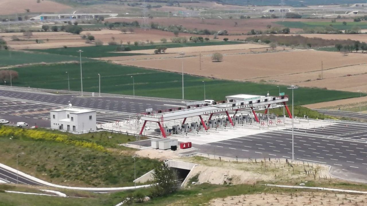 Bu bayram hem Çanakkale Köprüsü hem de feribotlar boş kaldı