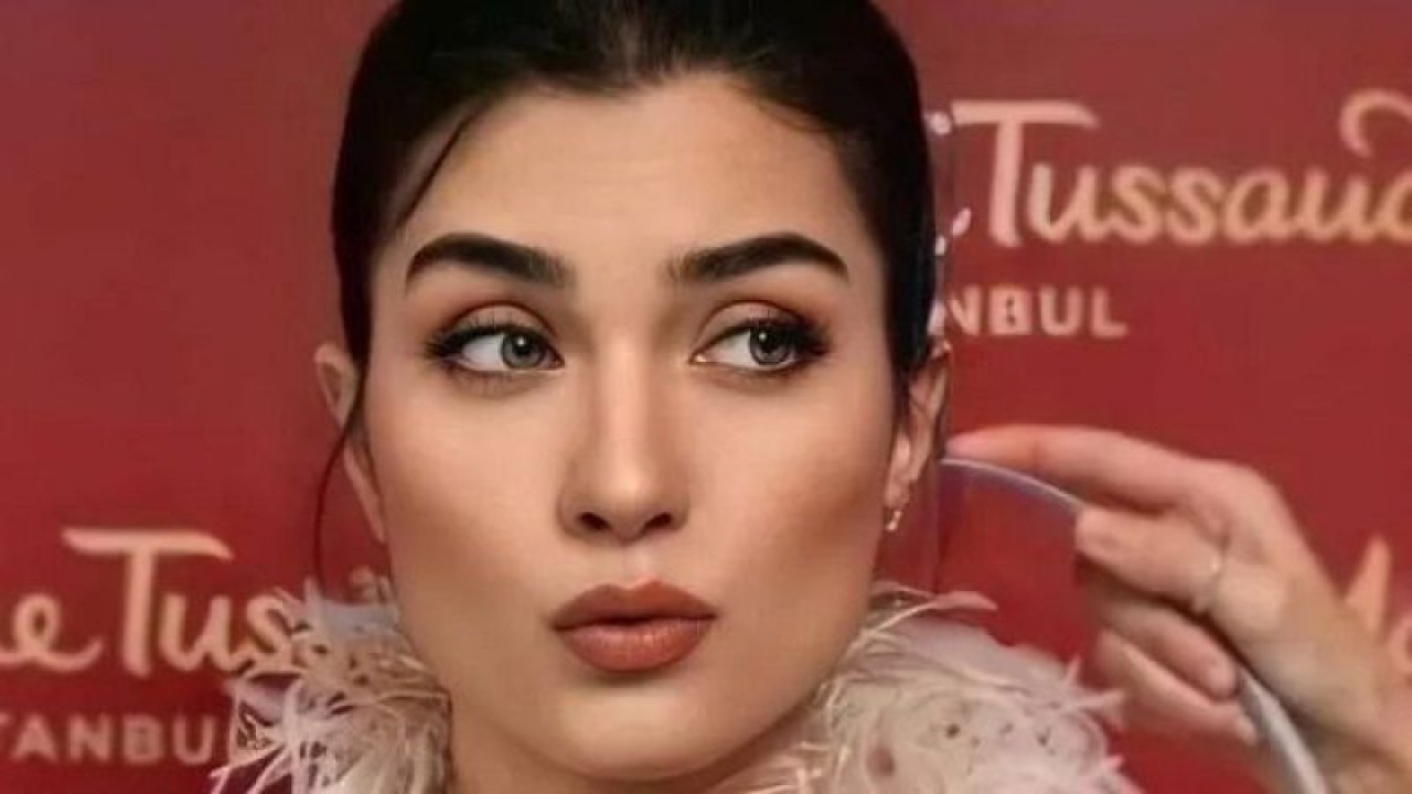 Tuba Büyüküstün’e anlamlı doğum günü hediyesi!