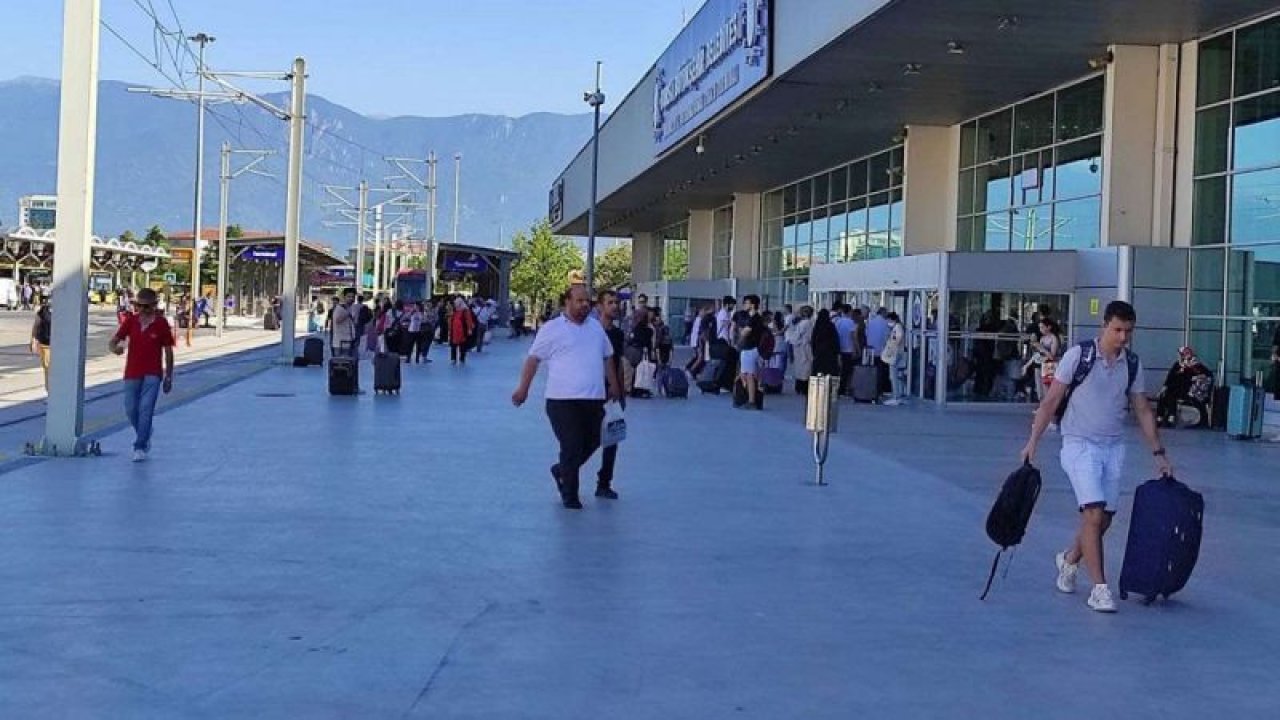 O eski bayramlardan eser yok! Otogarlar boş kaldı