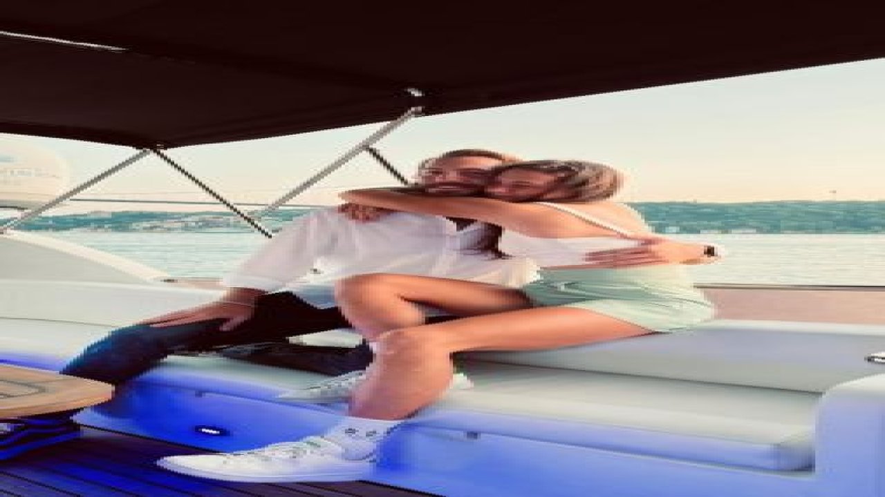 Survivor şampiyonu Nisa Bölükbaşı, sevgilisi Ogeday Girişken ile romantik pozlar verdi: Survivor aşıkları sosyal medyayı böyle salladı!