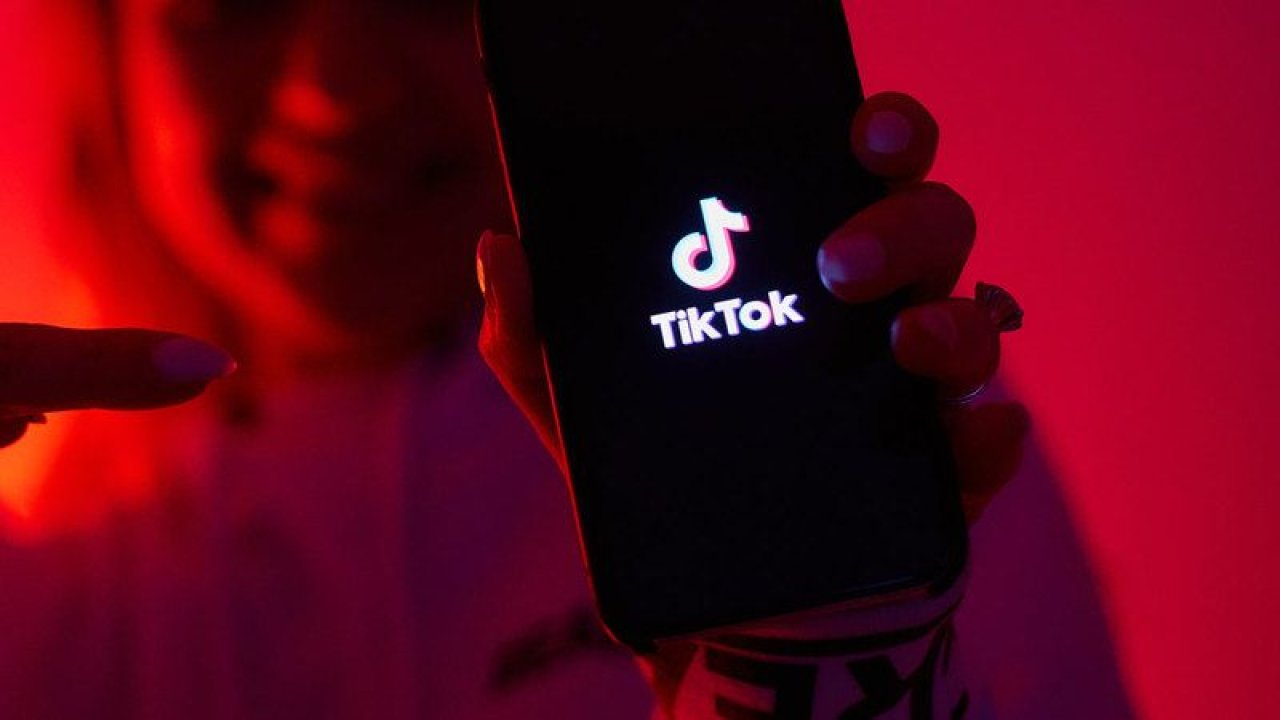 Tiktok’ta 18+ yayın dönemi başlıyor