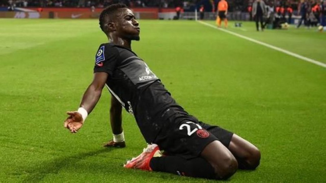 LGBT çıkışıyla ülkeyi ayağa kaldırmıştı! Gueye Galatasaray’a geliyor