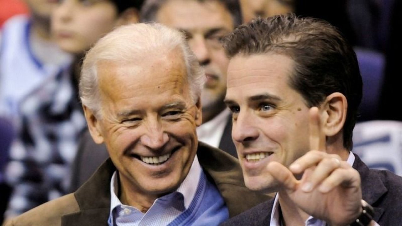 Biden’ın oğluna ait telefon verileri internete sızdı! Uygunsuz fotoğraflar ve yazışmalar ortaya çıktı!