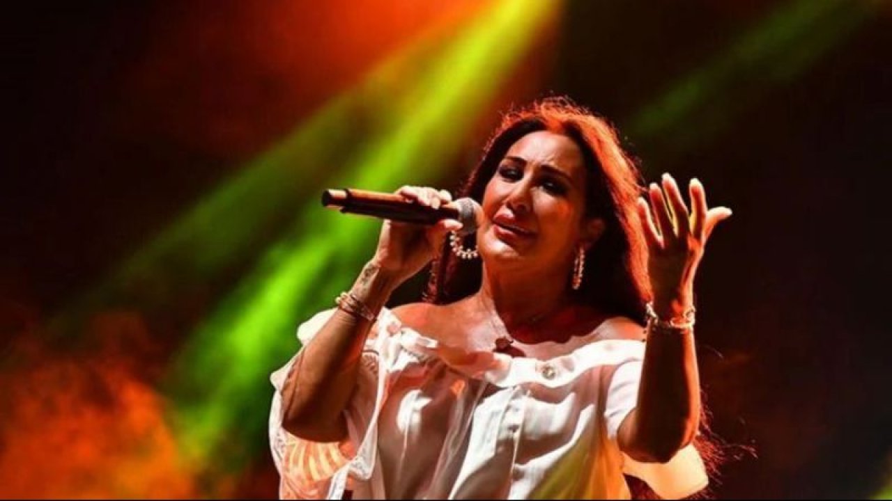 Güçlü ses Nükhet Duru konserin ortasında sahneyi terk etti! Hayranları dondu kaldı