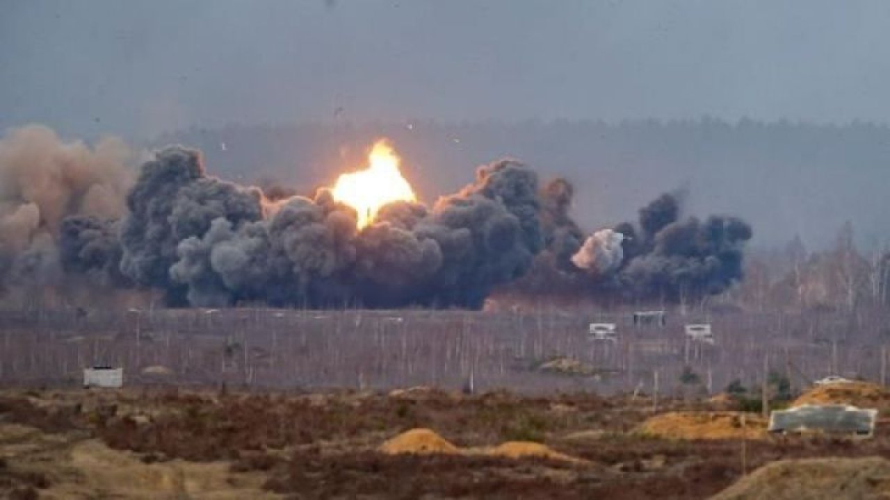 Rusya’dan flaş saldırı! NATO mühimmatları vuruldu