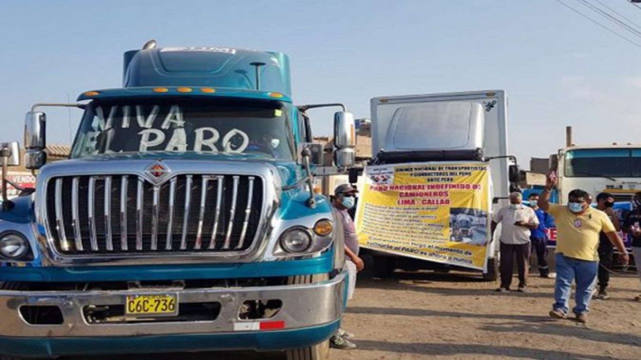 Peru’daki nakliye işçileri yakıt fiyatları nedeniyle grevi gitti