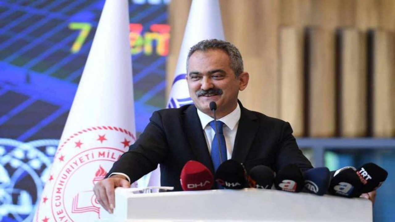 Bakan Özer: En güvenli ortamlar okullardır