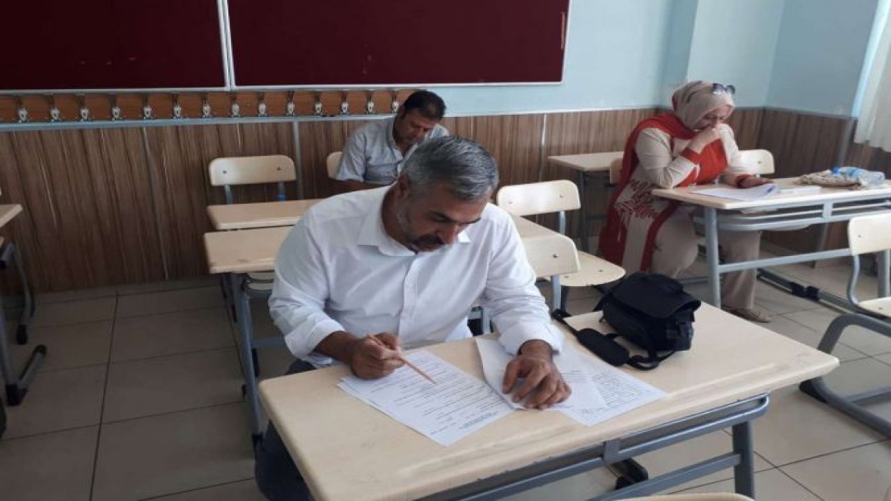 Hafız olmak için yarışan çocuklarla birlikte veliler de ter döktü