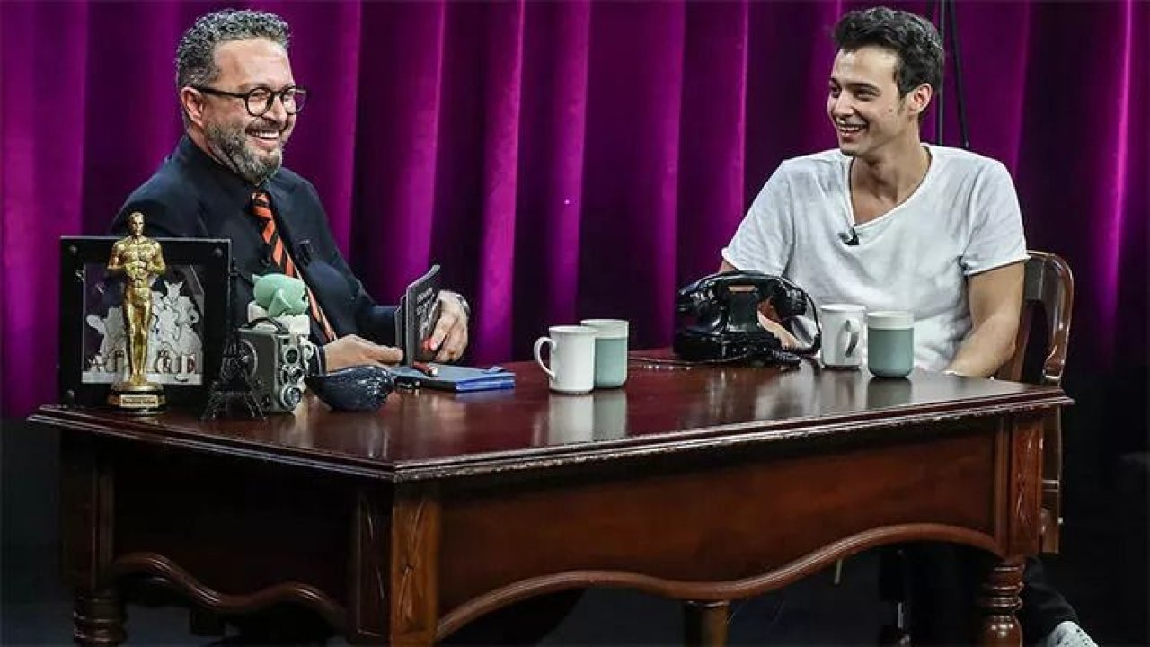 İbrahim Selim İle Bu Gece’nin konuğu  Mert Yazıcıoğlu oldu! Aşk 101 filminde ‘Sinan’ rolüyle tanınan Mert Yazıcıoğlu kimdir?
