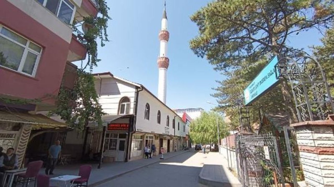 Kırıkkale’de imam ve müezzinenin ‘zimmet olayı ne? Cemaat niye isyan ediyor?