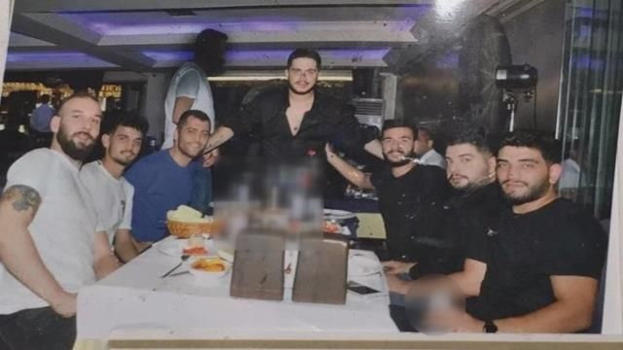 Yemek eğlencesinden dönen 5 arkadaşın acı sonu! Geriye kalan son fotoğrafları duygulandırdı