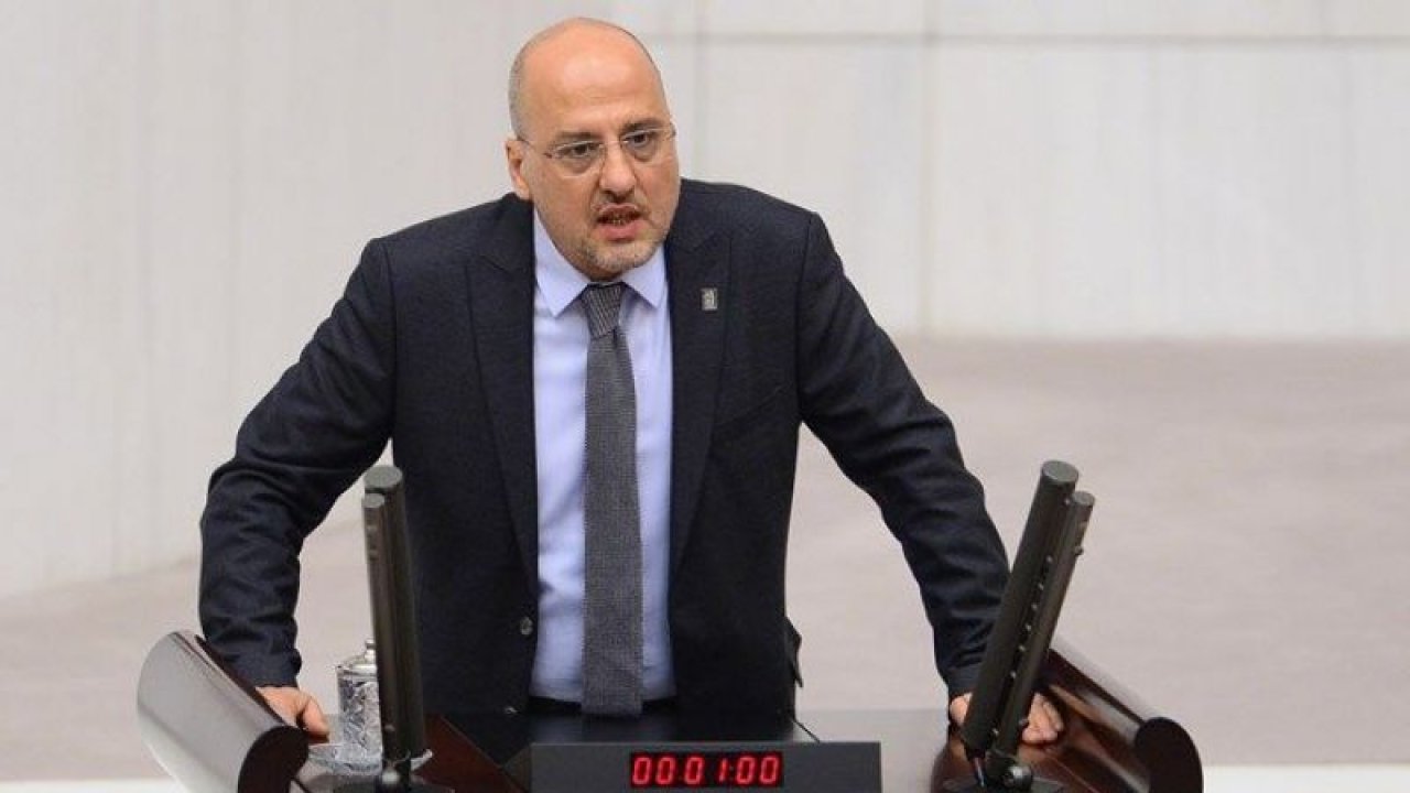Ahmet Şık’tan AK Parti’ye flaş suçlama: Suç örgütü olduğu için kapatılacak