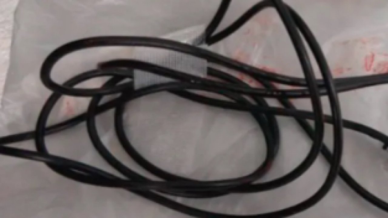 Böyle “deney” görülmedi! Penisine USB kablo soktu hastanelik oldu