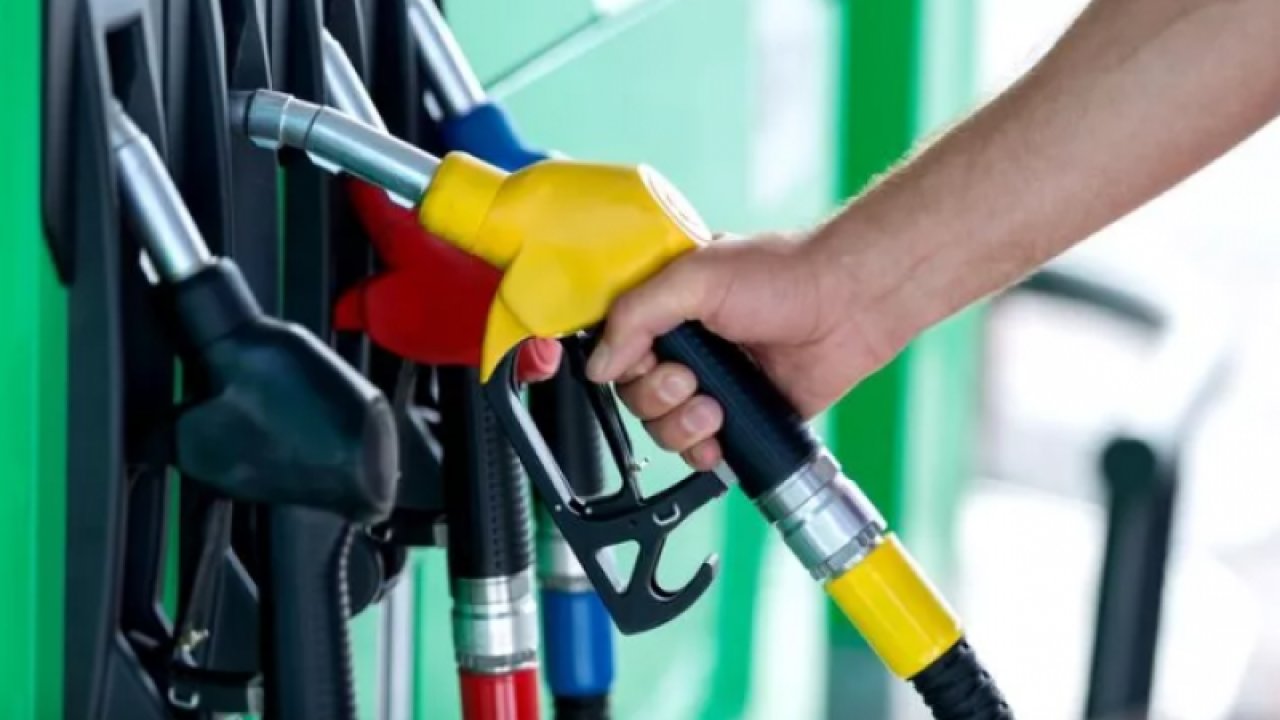Sürücülerin dikkatine, depoları doldurun! Benzin ve motorine zam geliyor