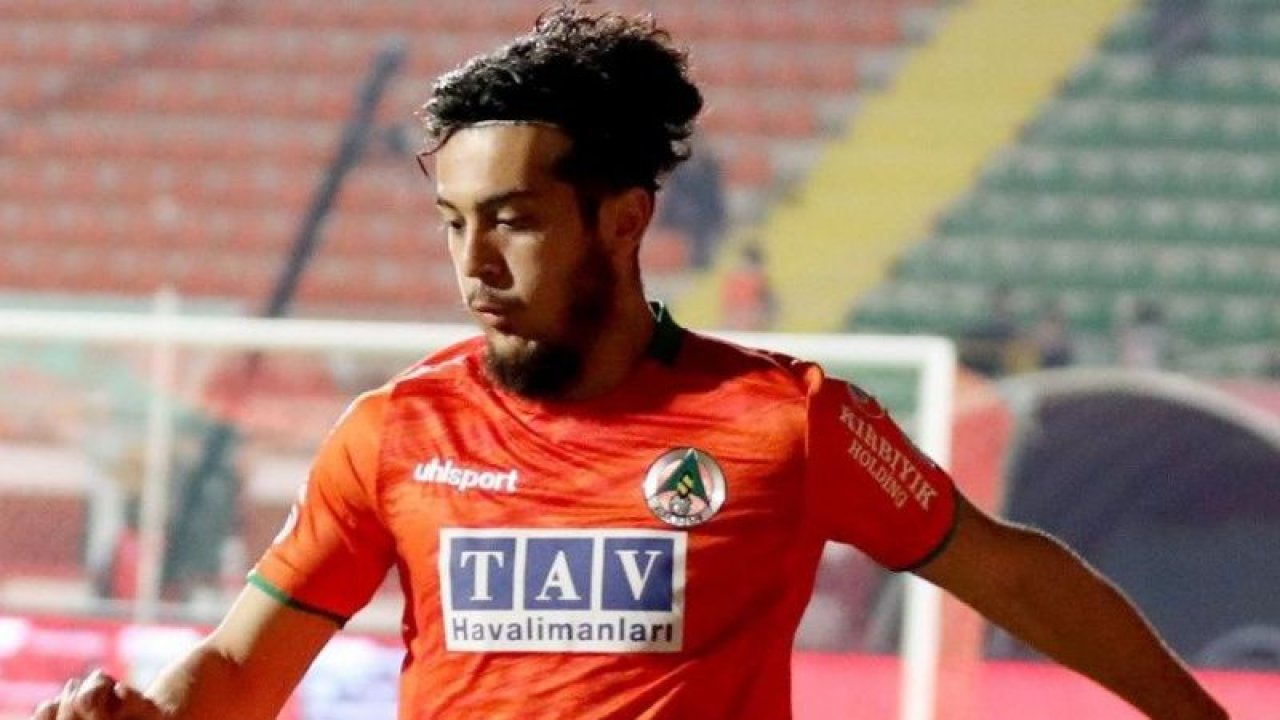 Tayfur Bingöl resmen Beşiktaş’ta! 5 milyon liraya kiralandı