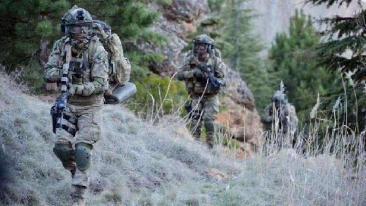 Mehmetçik PKK’ya nefes aldırmıyor! Pençe-Kilit Operasyonunda 2 terörist öldürüldü!