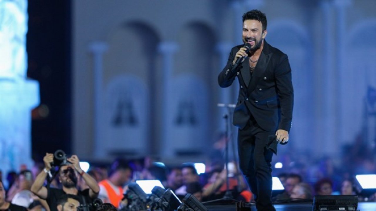İzmir’de verdiği konser rekor kırmıştı! Tarkan 9 Eylül konserinden para aldı mı?