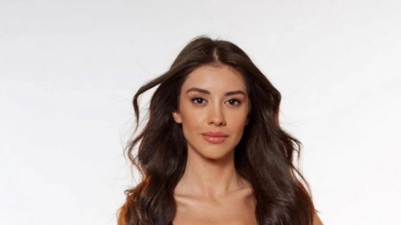 Miss Turkey Nursena Say kimdir, kaç yaşındadır?