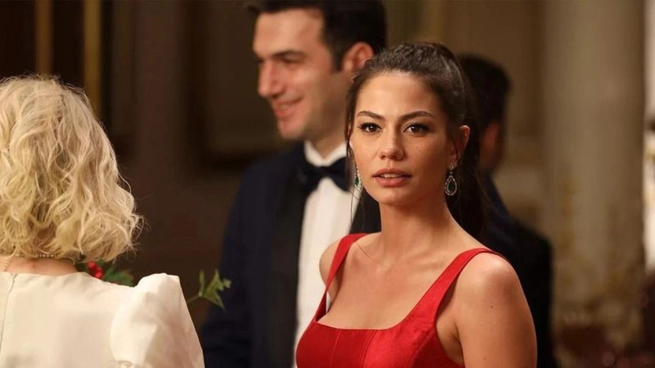Dünyayla Benim Aramda dizisinde erotik sahneler gündem oldu! Hafsanur Sancaktutan’ın kendisini tatmin ettiği sahne çok konuşuldu!