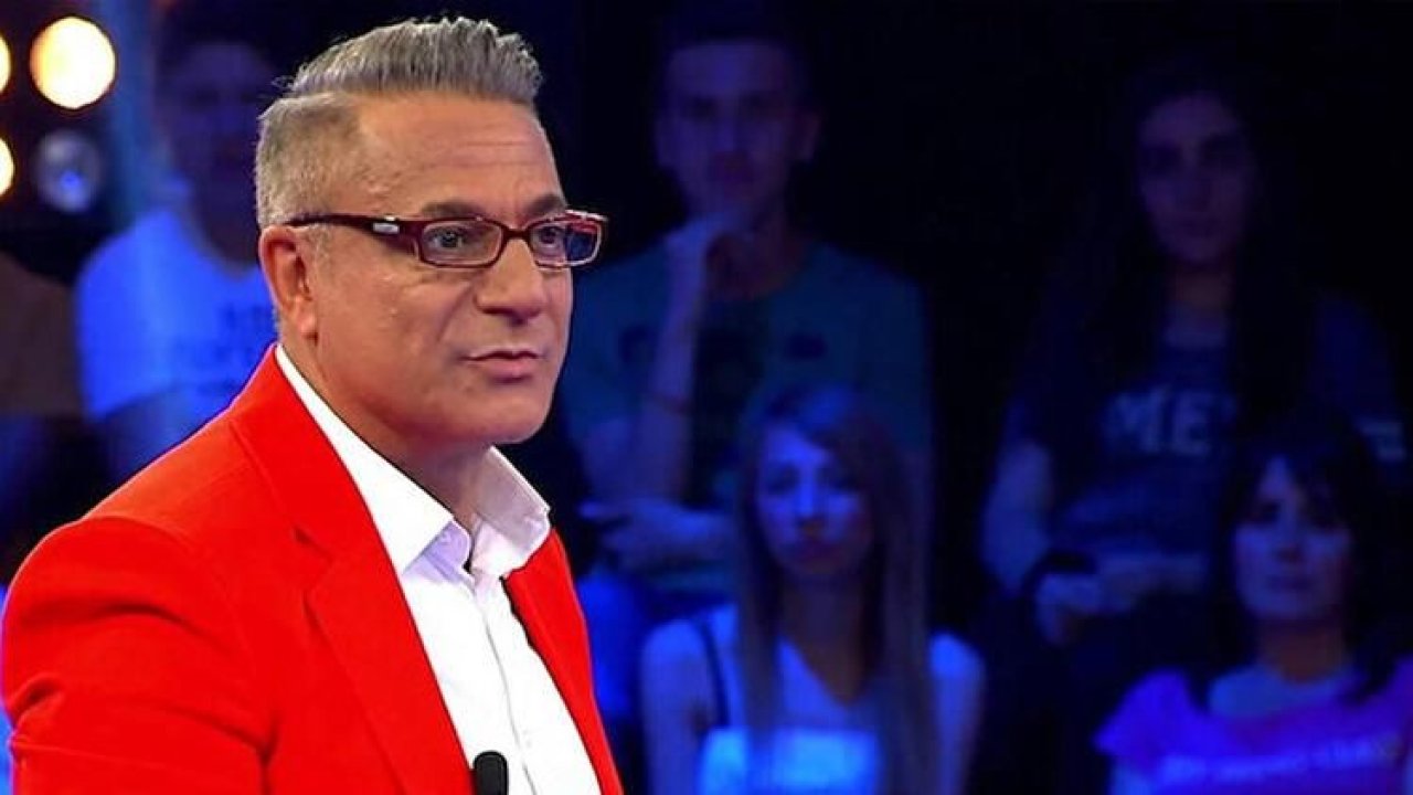 Mehmet Ali Erbil’den canlı yayında iğrenç küfür ve el hareketi