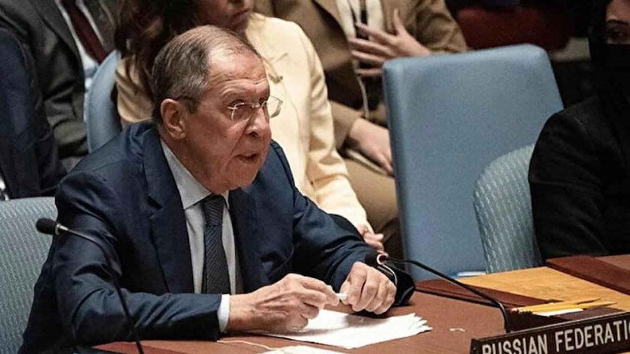 Lavrov kendini kaybetti! BM toplantısında Zelenski’ye ağır küfür