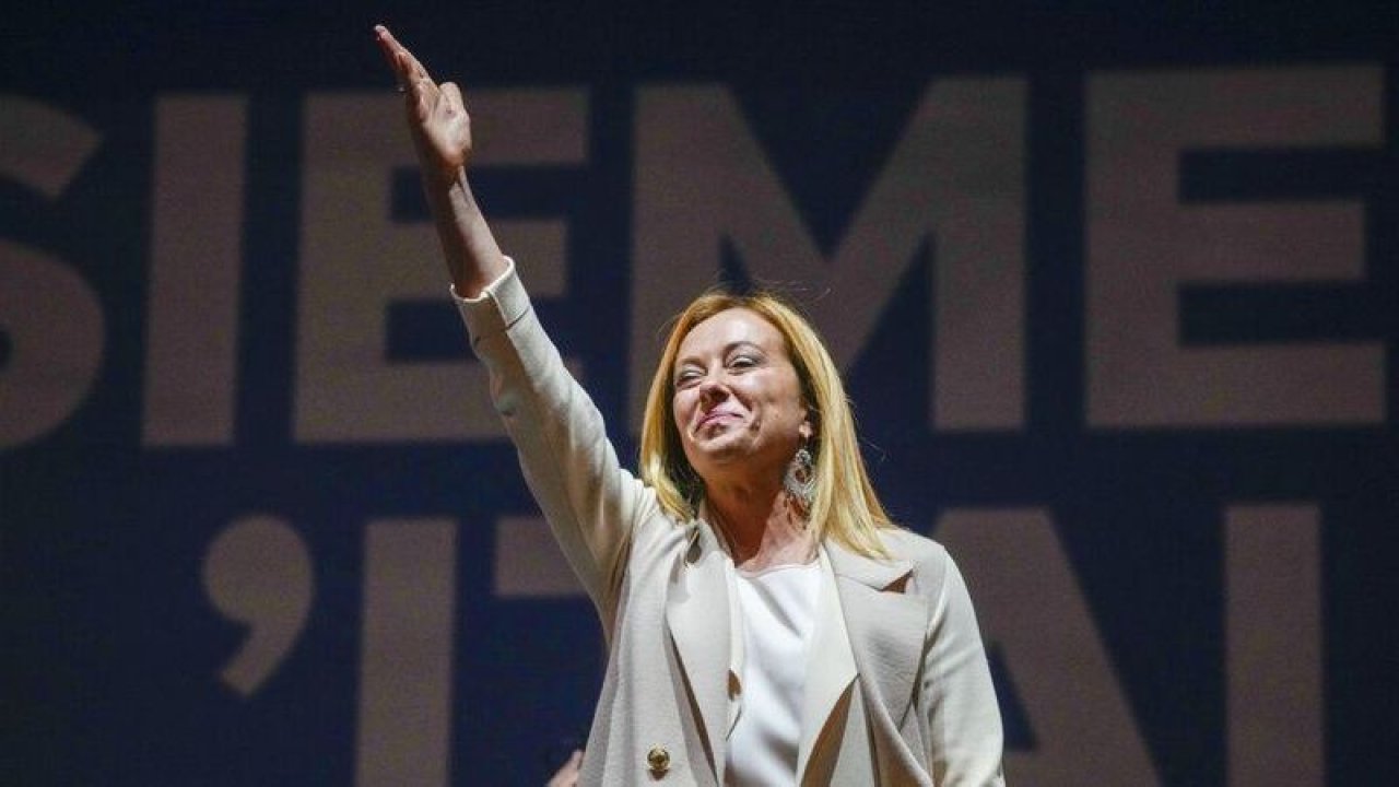 İtalya’nın ilk kadın başbakanı olacak Giorgia Meloni kimdir? Kardeşler Partisi kaç oranında oy aldı?