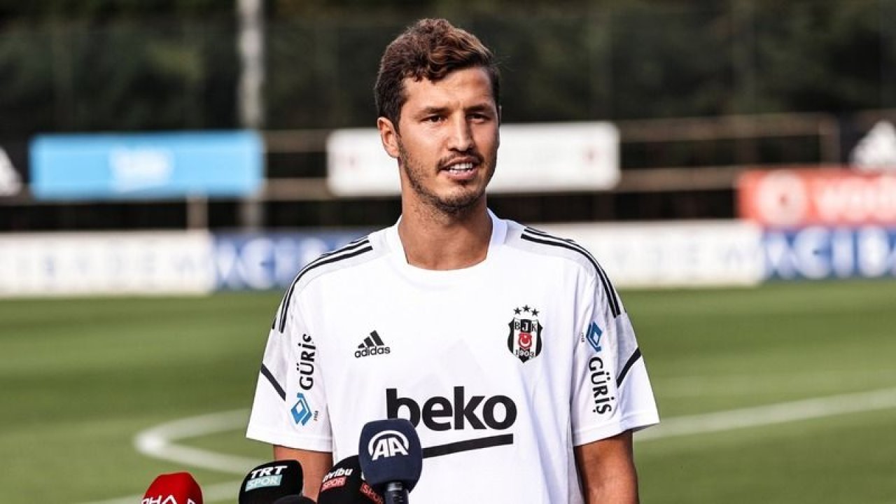 Milli takıma alınmayan ünlü futbolcu Salih Uçan, Stefan Kuntz’a ağzına geleni söyledi! ” Saygı duymayacağım”
