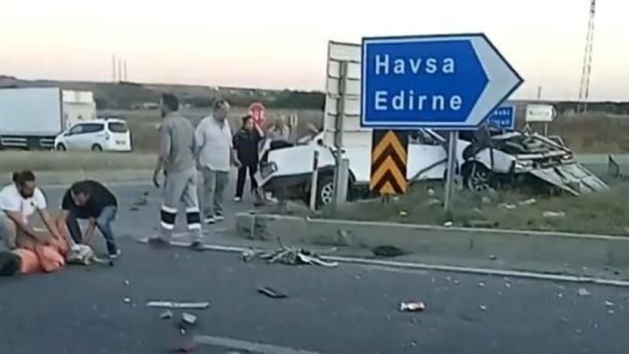 Edirne’de inanılmaz kaza! Kazada otomobil ikiye bölündü! İçindekiler…