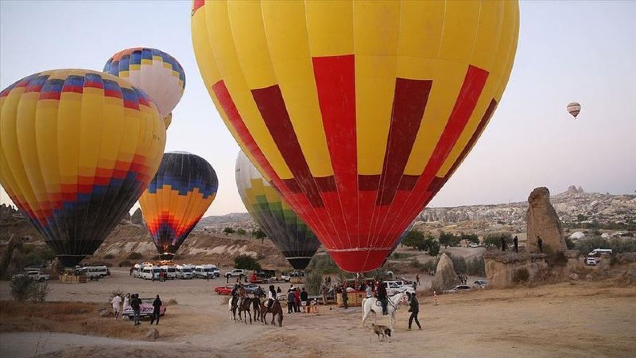 Kapadokya’da feci sıcak hava balonu kazası! Turistler hayatını kaybetti