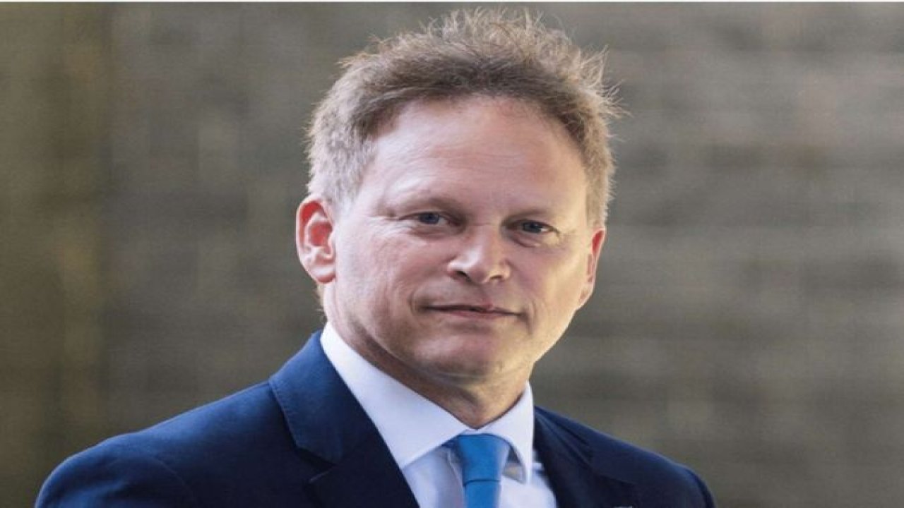 İngiltere’nin yeni İçişleri Bakanı Grant Shapps oldu