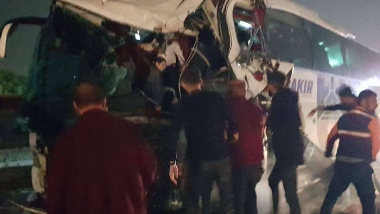 Batman’da TIR ile otobüs çarpıştı! 1 ölü çok sayıda yaralı var