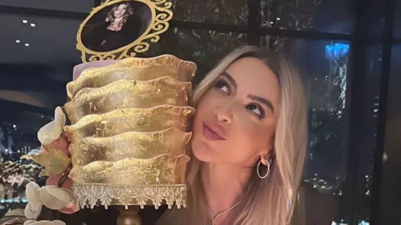 Hadise’ye boşanma yaradı! Doğum günündeki neşesi dikkat çekti! “İyi ki doğdun ben”