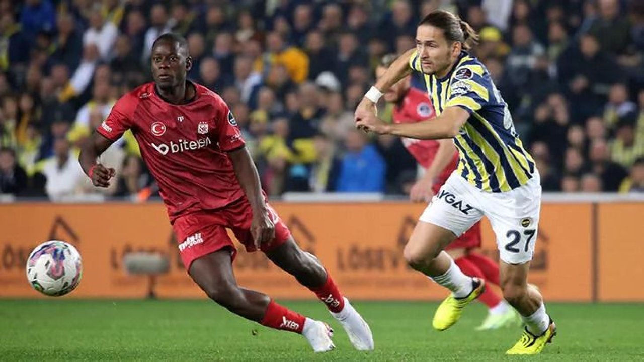 Fenerbahçe, Sivasspor’u tek golle gönderdi!