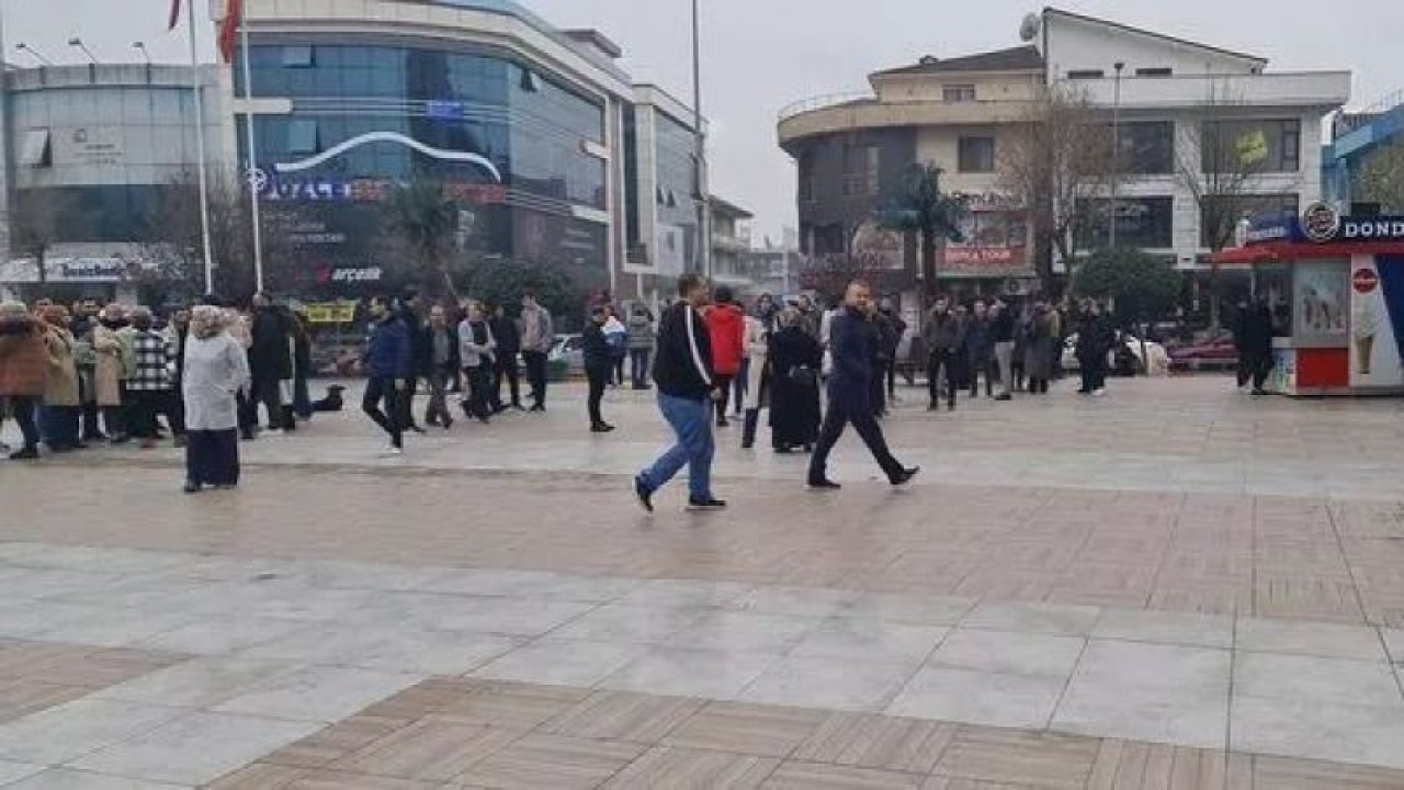 Düzce’de korkutan bir deprem daha! Hisseden vatandaşlar kendini sokağa attı