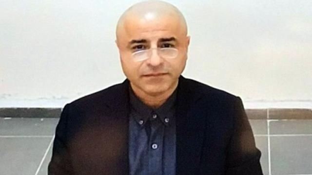 İran’daki eylemlere destek için saçını kazıtan Selahattin Demirtaş’ın son halini paylaştı!