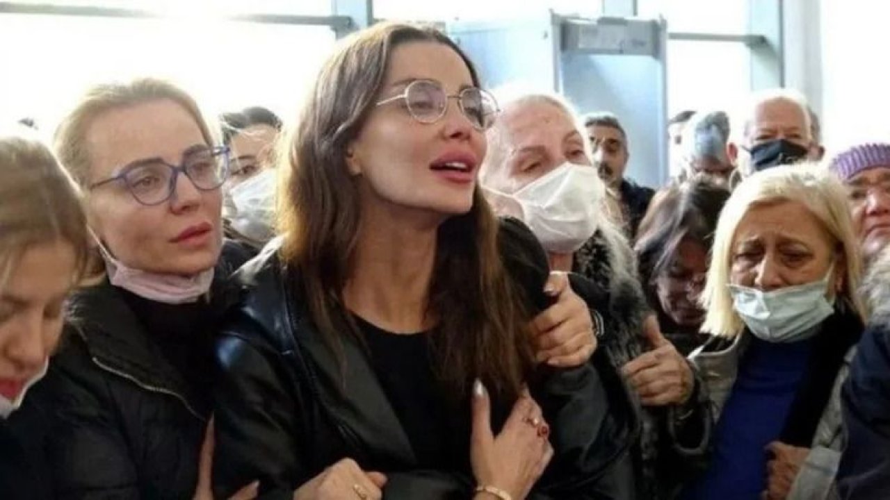 Ünlü manken Özge Ulusoy babasının ölümü hakkında konuştu! “Hiç fren yapmamış, düşündükçe kanım donuyor”