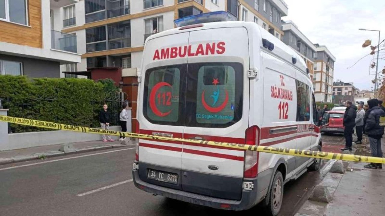 Beylikdüzü’nde intihar! Site yöneticisi aracında kafasına sıktı