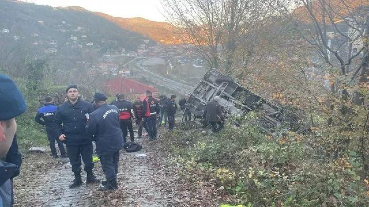 Zonguldak’ta öğrenci servisi şarampole uçtu! İçindeki öğrenciler…