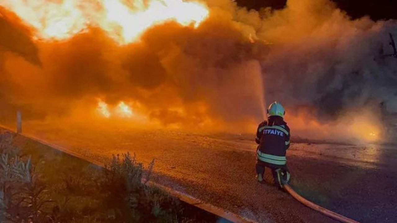 Muğla’da korku dolu anlar! Seyir halindeki yolcu otobüsü alevlendi! Yolcular son anda tahliye edildi