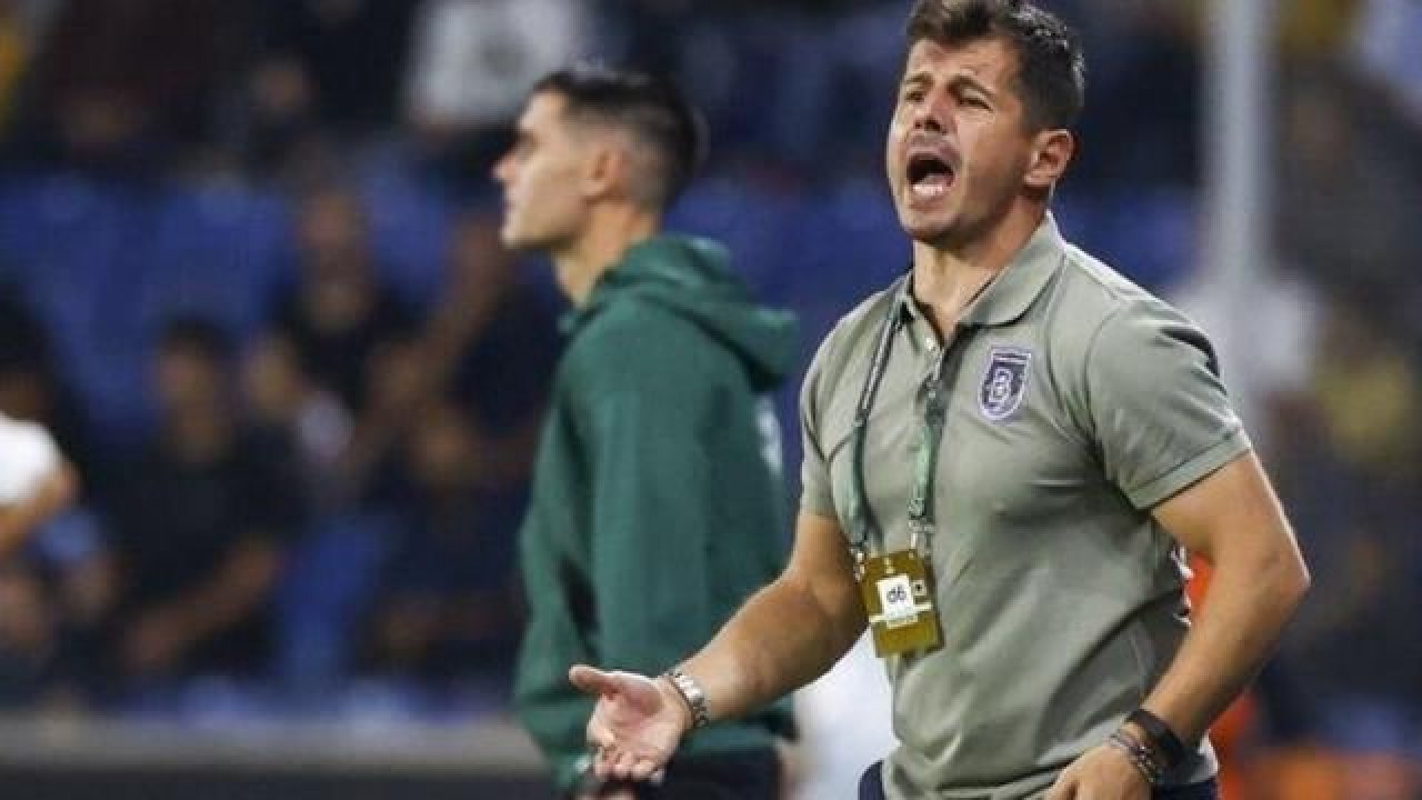 Başakşehir takımında gergin anlar!  Emre Belözoğlu ile takımı birbirine girdi!